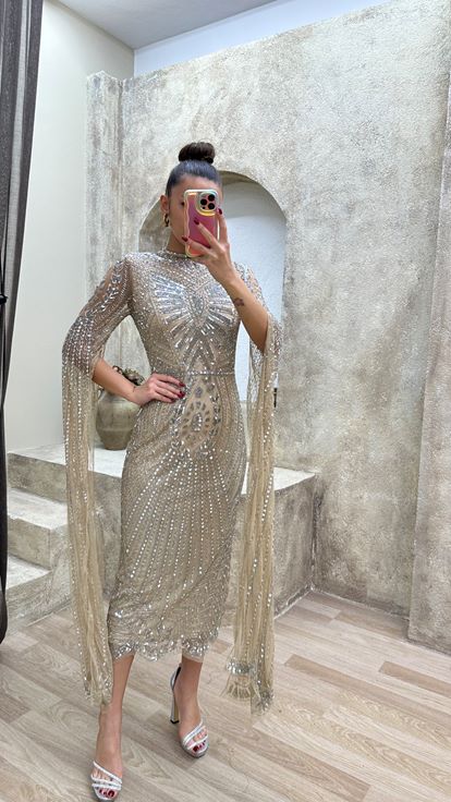 Bej Pelerin Kol Özel Tasarım İşlemeli Abiye Elbise