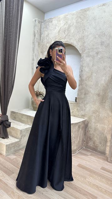 Syah Shoulder Flounced Waist Detail Design Satin Evening Dress