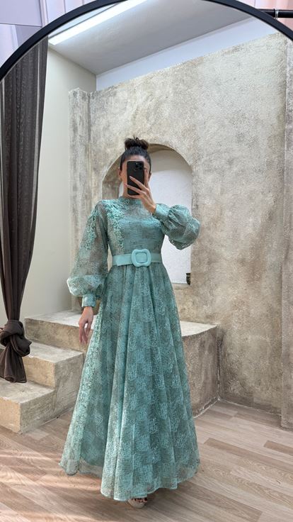 Vestido de noche de diseño de diseño de hombros con detalle de manga globo verde menta