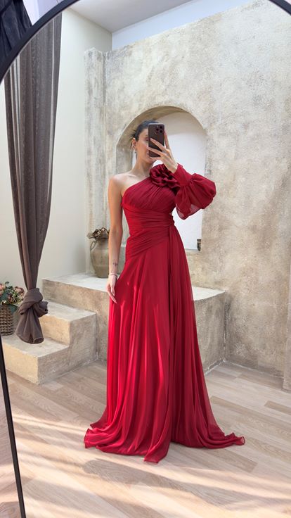 Kırmızı Tek Omuz Gül Detay Drapeli Tasarım Şifon Abiye Elbise