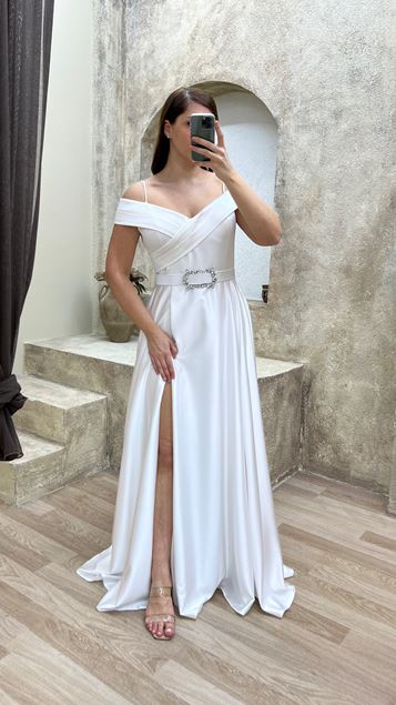 White Heart Collar Design Satin Plus Size Evening Dress