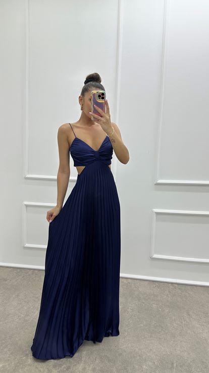Lacivert Sırt Detay Pliseli Tasarım Abiye Elbise