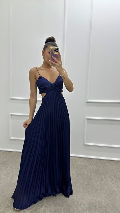 Lacivert Sırt Detay Pliseli Tasarım Abiye Elbise