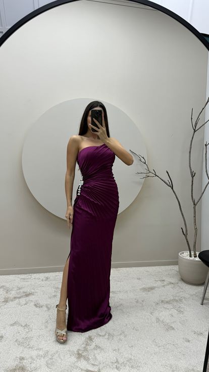 Plum Strapless Pleated Waist Detail Design Evening Dress