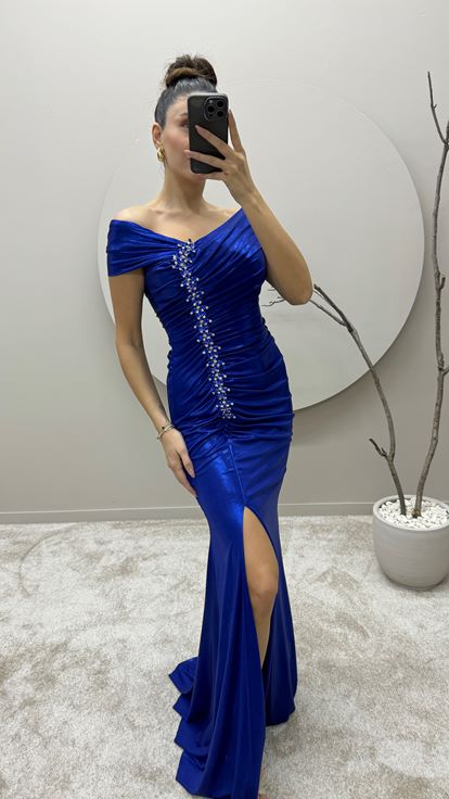 Saks Bel Detay Taş İşlemeli Tasarım Saten Abiye Elbise