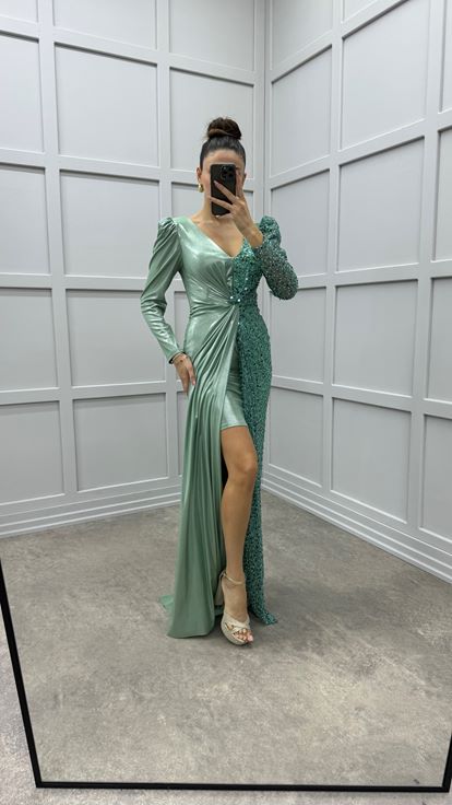 Mint Green V-Neck Asymmetrical Cut Design Evening Dress