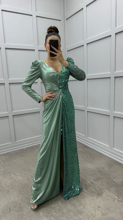 Mint Green V-Neck Asymmetrical Cut Design Evening Dress