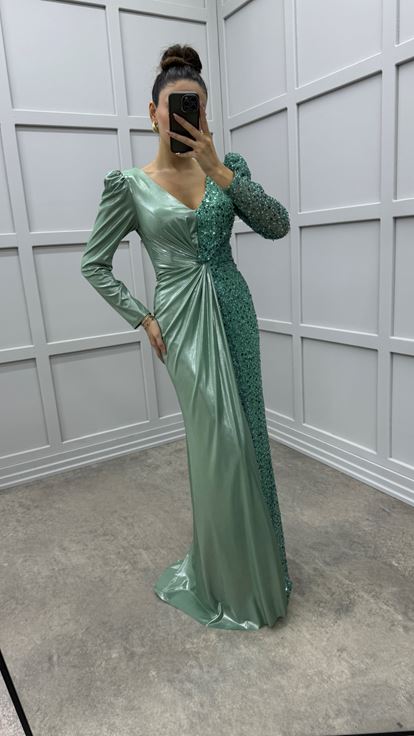Mint Green V-Neck Asymmetrical Cut Design Evening Dress