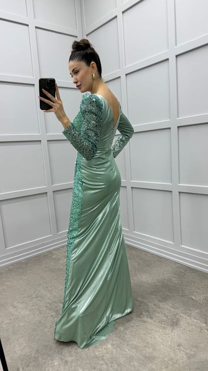 Mint Green V-Neck Asymmetrical Cut Design Evening Dress