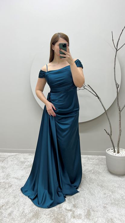 Turkuaz İp Askılı Omuz Detay Tasarım Saten Büyük Beden Abiye Elbise