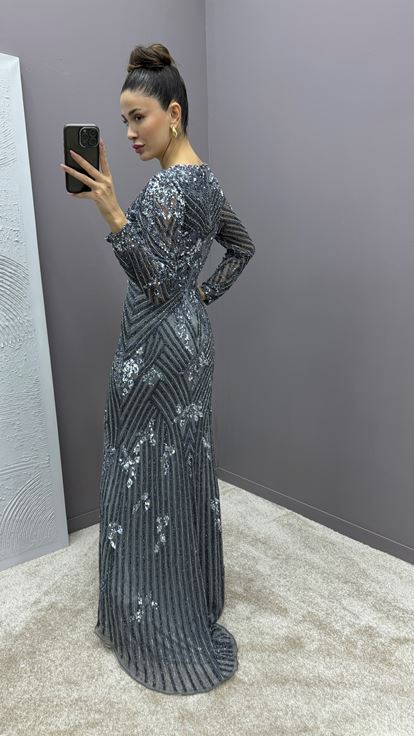 Grey V -Ceck Stone Dettagli Special Design Resign Design Abito