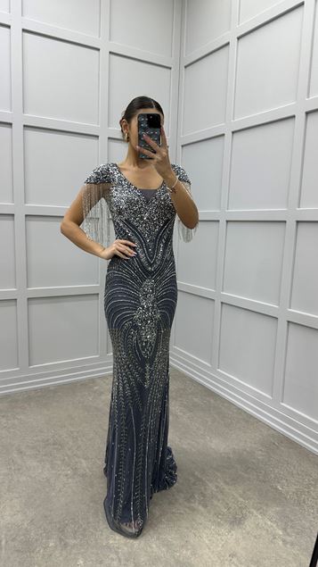 Grey V -Neck Spallers Naping Dettagli Dettaglio Special Design Evening Dress