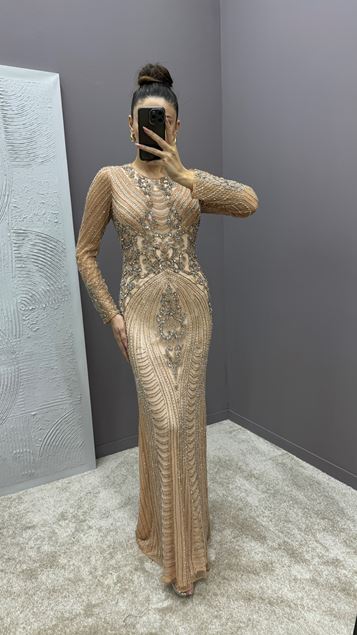 Robe de soirée spéciale brodée en poudre