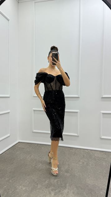 Siyah Transparan Detay Tasarım Pul Payet Elbise