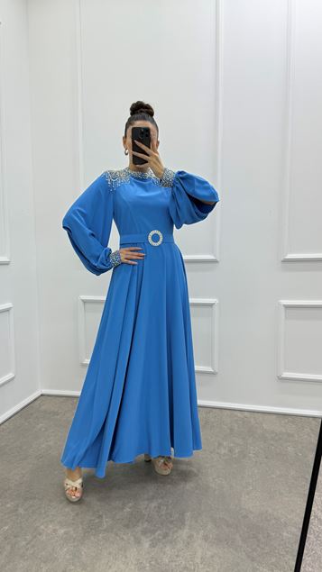 Mavi Kol Detay İşlemeli Tasarım Elbise