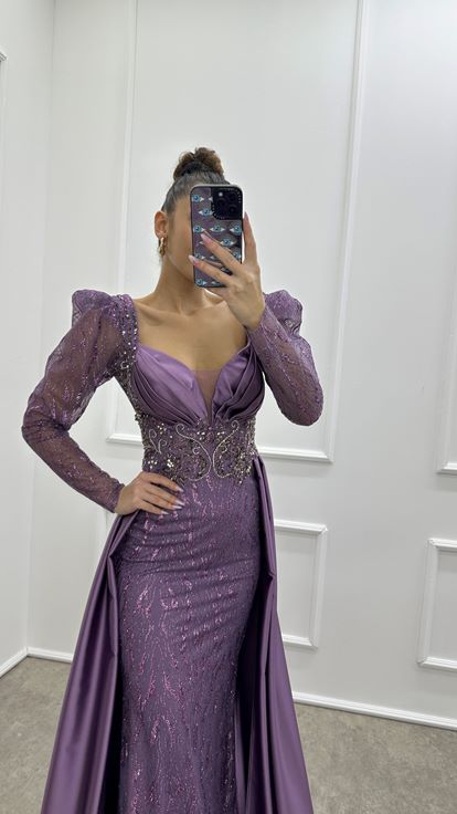 Embroidered Glitter Cap Detail Design Dress