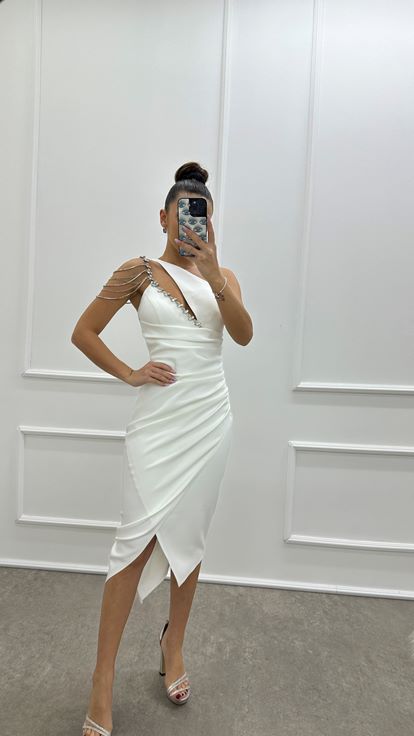 White One Shoulder Chain Detail Design Dress