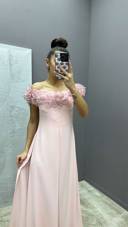 Trägerloser, puderfarbener Overall mit Rüschendetail