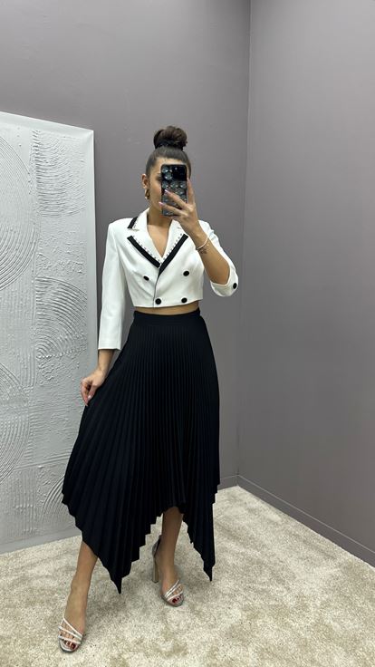 Jupe Noire Coupe Asymétrique Design Plissé Double Set