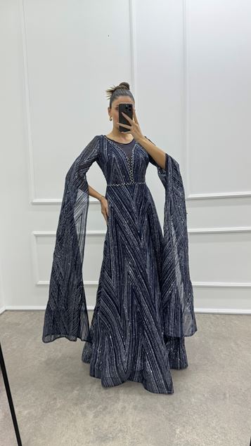 Lacivert Göğüs Detay Kolları Pelerin Tasarım Payet Abiye Elbise