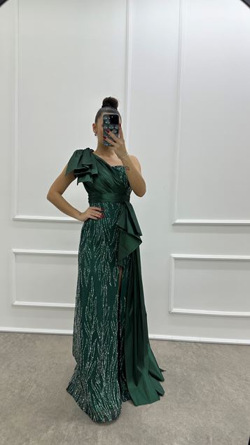 Zümrüt Yeşili Tek Omuz Bel Detay İşlemeli Tasarım Abiye Elbise