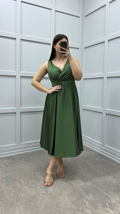 Haki Kruvaze Yaka Tasarım Saten Büyük Beden Elbise