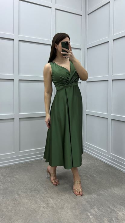 Haki Kruvaze Yaka Tasarım Saten Büyük Beden Elbise