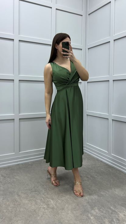 Haki Kruvaze Yaka Tasarım Saten Büyük Beden Elbise