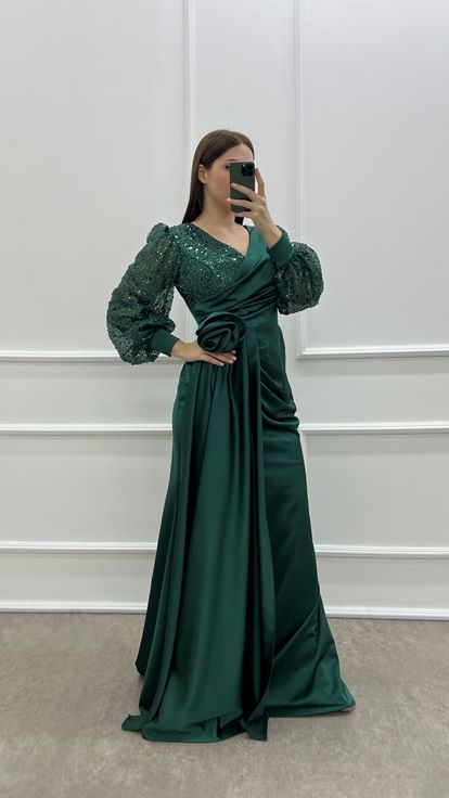 Emerald Green Balloon Sleeve Waist Detail Embroidered Design Satin Plus Size Evening Dress