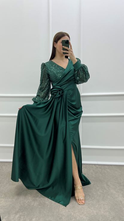 Emerald Green Balloon Sleeve Waist Detail Embroidered Design Satin Plus Size Evening Dress