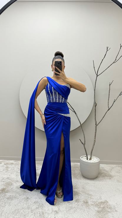 Saks One Shoulder Embroidered Waist Transparent Design Evening Dress