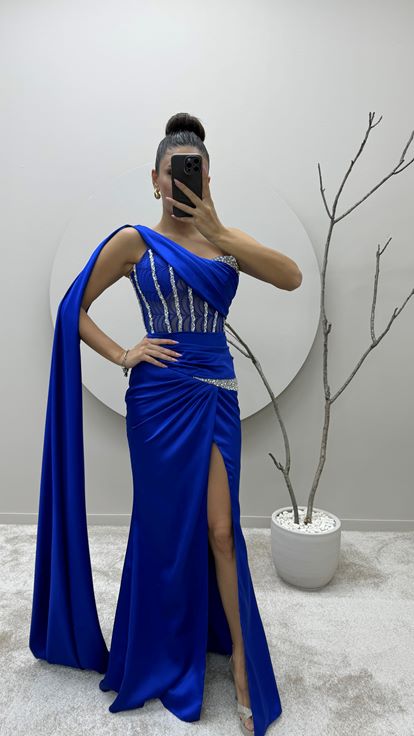 Saks One Shoulder Embroidered Waist Transparent Design Evening Dress