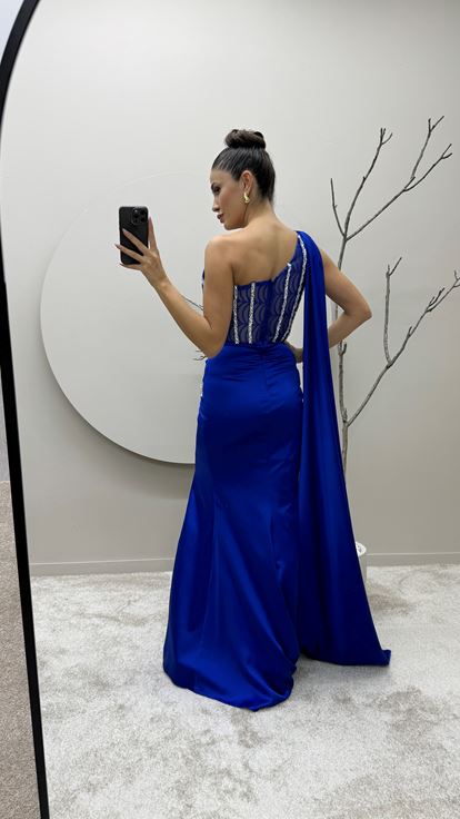 Saks One Shoulder Embroidered Waist Transparent Design Evening Dress