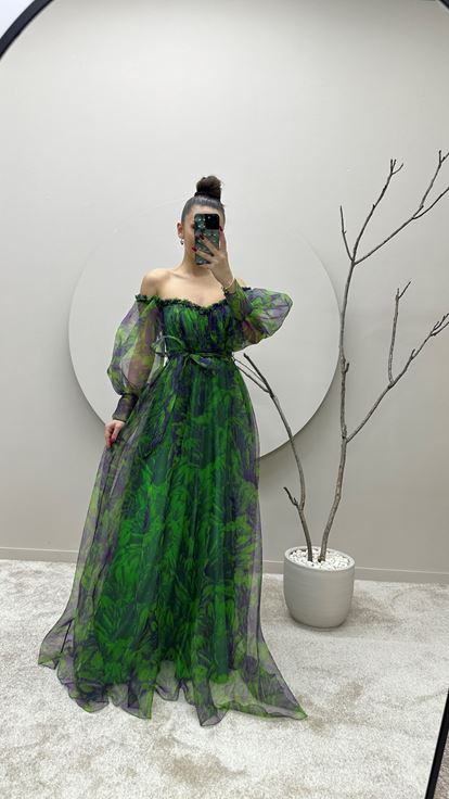 Abito Da Design Alla Manicotto A Palloncino Verde.