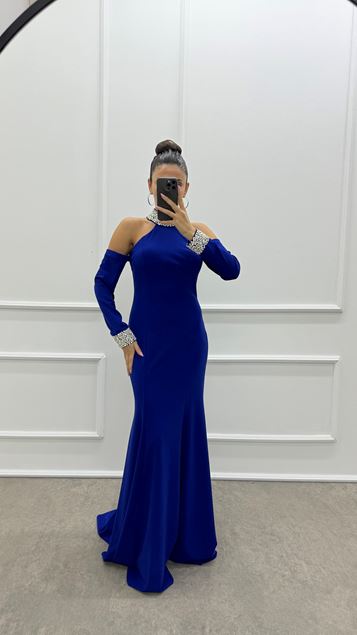 Saks Neck Detail Stone Embroidered Design Evening Dress