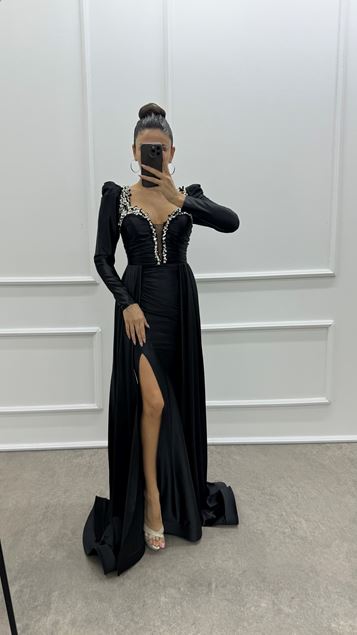 Black Torace Stone Rightided Cape Design Abito Da Sera İn Raso