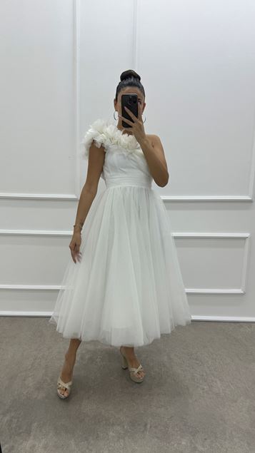 White Shoulder Floral Detail Design Tulle Dress