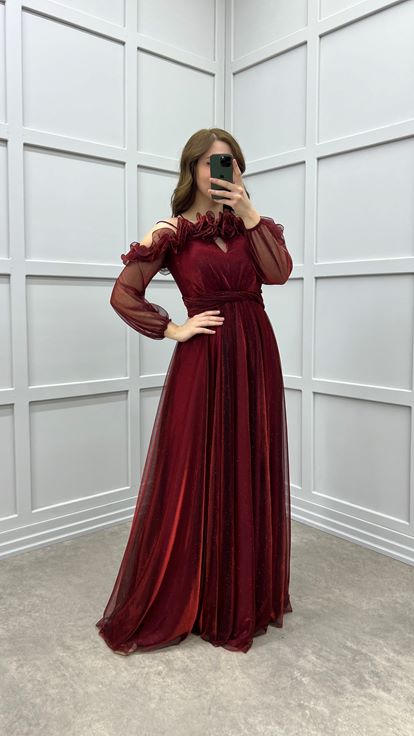 Bourgogne poitrine volants manches ballon design robe de soirée