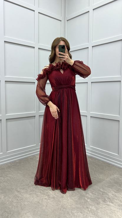 Bourgogne poitrine volants manches ballon design robe de soirée