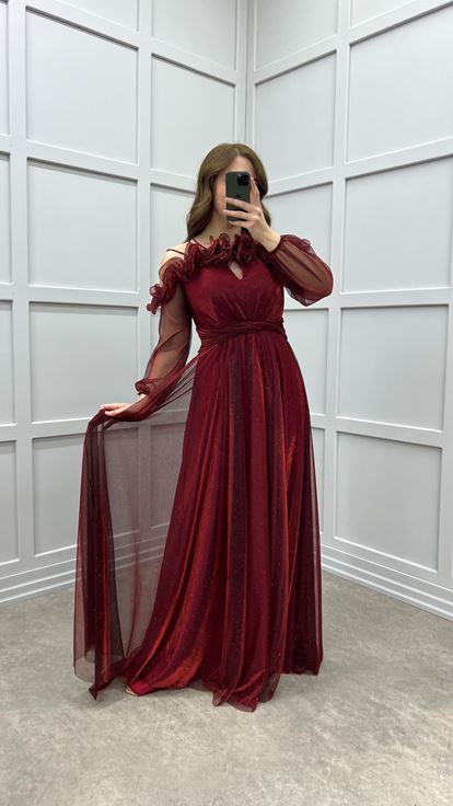 Bourgogne poitrine volants manches ballon design robe de soirée