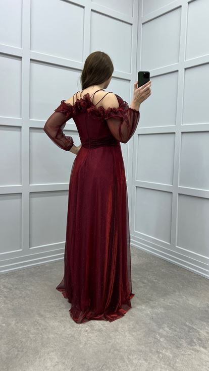 Bourgogne poitrine volants manches ballon design robe de soirée