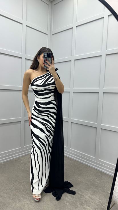 White Shoulder Detail Patterned Design Dress