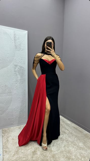 Kırmızı Boyun Detay İşlemeli Tasarım Elbise