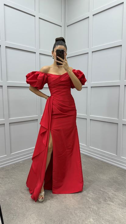 Red Balloon Sleeve Waist Detail Design Satin Evening Dress