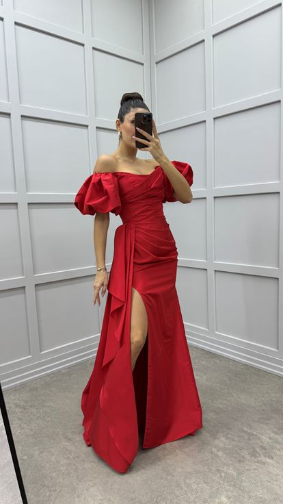 Red Balloon Sleeve Waist Detail Design Satin Evening Dress