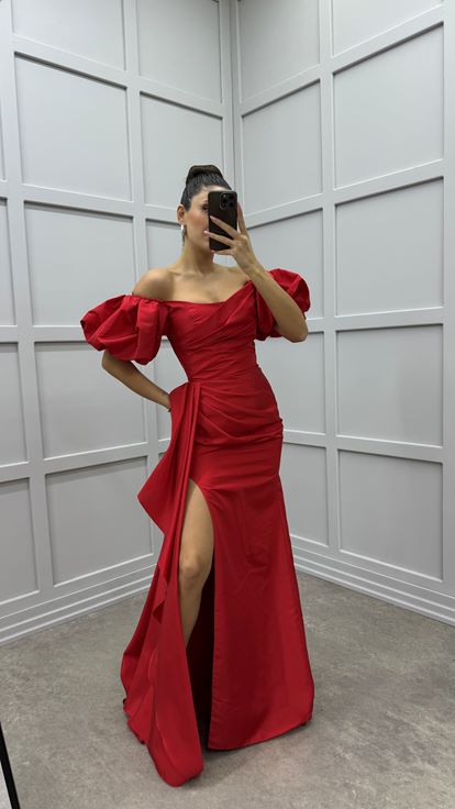 Red Balloon Sleeve Waist Detail Design Satin Evening Dress