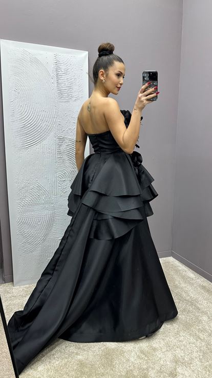 Siyah Straplez Tüy Detay Güllü Tasarım Abiye Elbise