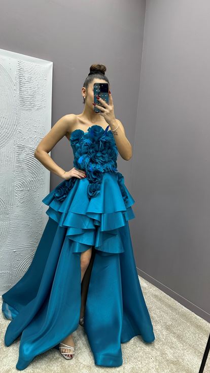 Indigo bustier plume détail rose design robe de soirée