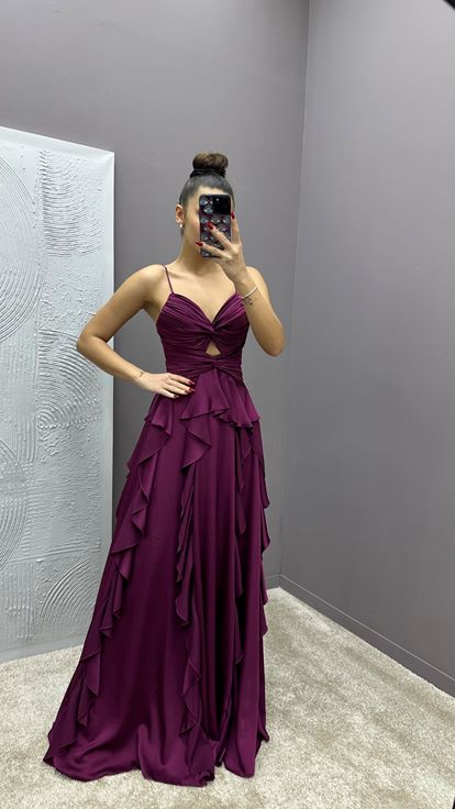 Vestido de diseño con detalle de cintura drapeado con correa de cuerda de ciruela