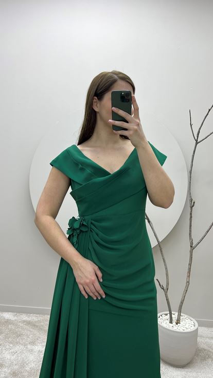 Zümrüt Yeşili Kruvaze Yaka Bel Detay Tasarım Büyük Beden Abiye Elbise